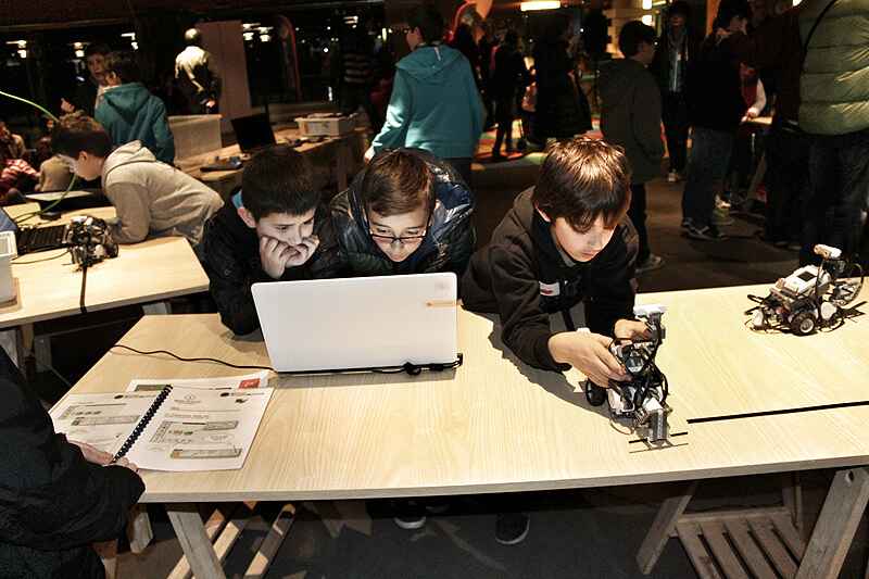 Bilbao Bizkaia Robotics Meeting organizado por el Camptecnologico en la Alhóndiga de Bilbao